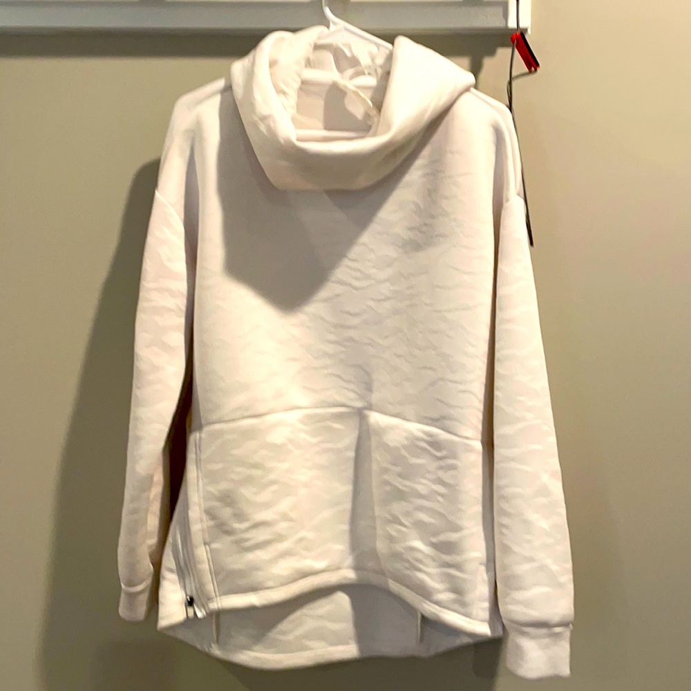 Fabletics sweatshirt
